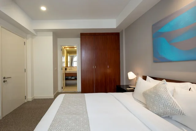 Cozy, Studio, King Bed, Central Mansions 1/10