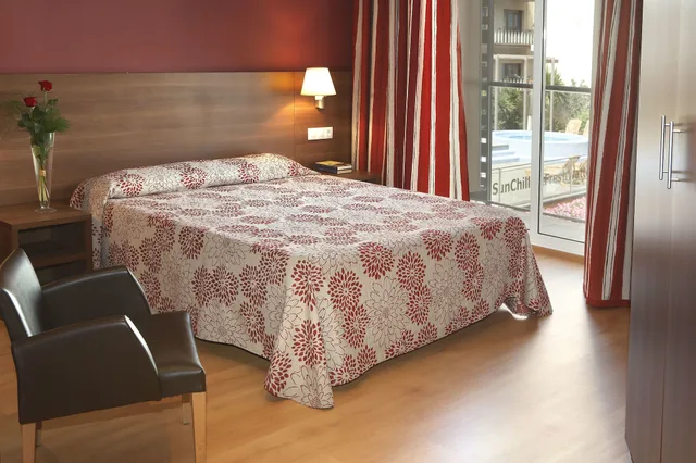 غرفة ثلاثية بثلاثة أسرّة، Alegria Plaza Paris 2/4