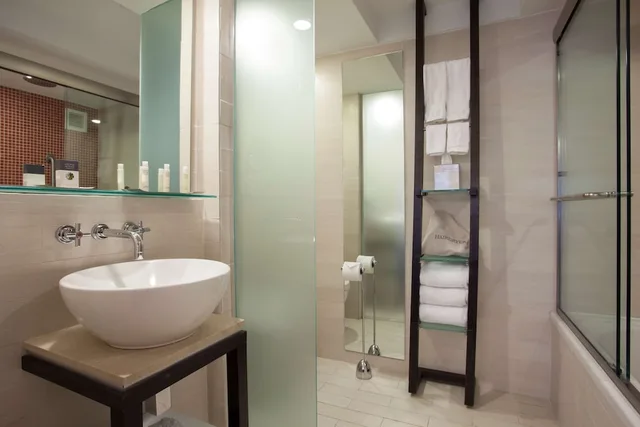 غرفة ديلوكس بسرير كينج بشرفة، Doubletree By Hilton Hotel San Juan 7/10
