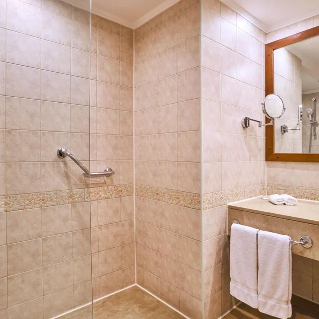 جناح دوبلكس بسريرين منفصلين، Movenpick Aswan 7/8