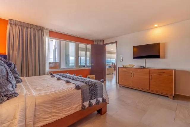 2 Bedrooms, Exclusive, Penthouse, House, 2 King Beds, Beach Front, Plunge Pool، Hotel Grand Paramar 4/10