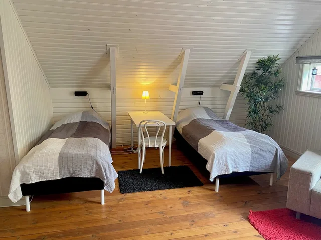 شقة بسرير كوين وسريرين فرديين، Skeppsdockans Camping & Vandrarhem 3/5