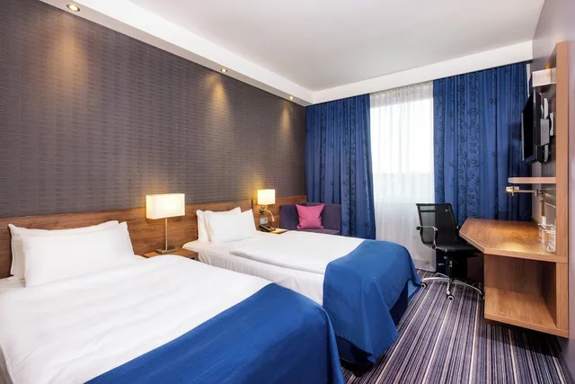 غرفة قياسية بسرير فردي، Holiday Inn Express Friedrichshafen 2/8