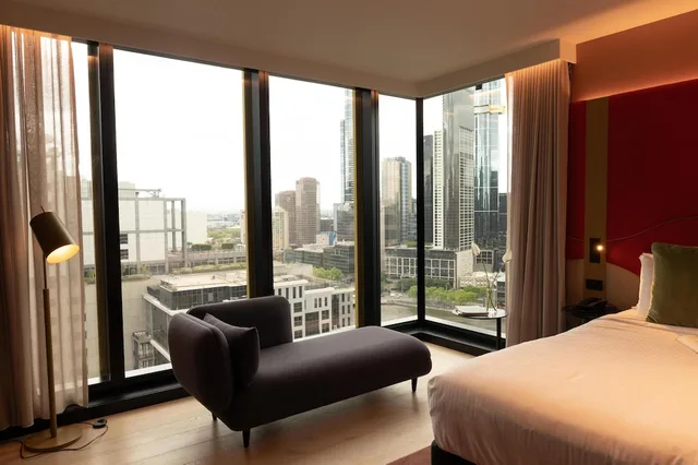 Room, Twin Beds, Skyline View، Quincy Hotel Melbourne 8/10
