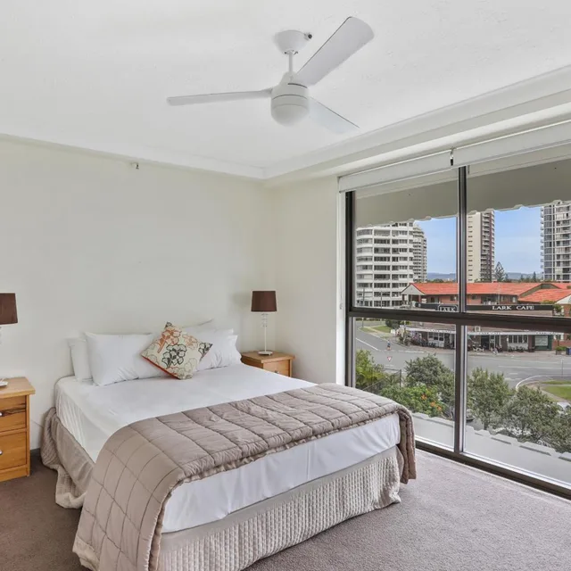 3 Bedrooms, Apartment, Marina View, De Ville Apartments 2/5