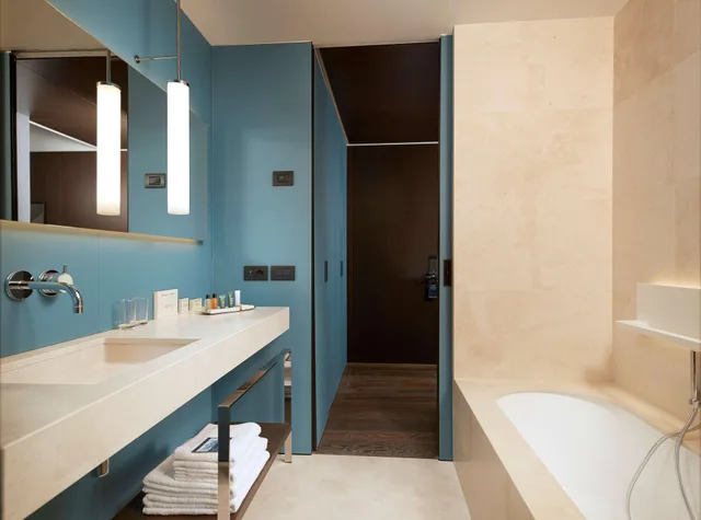 غرفة بسرير مزدوج، Hilton Lake Como 4/5