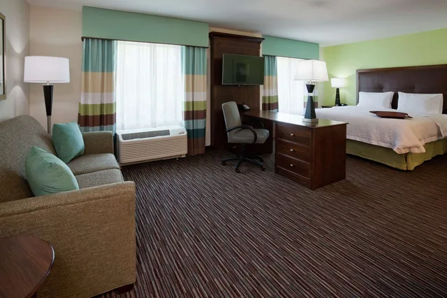 جناح استوديو بسرير كينج، Hampton Inn & Suites Minneapolis/West-Minnetonka 1/3