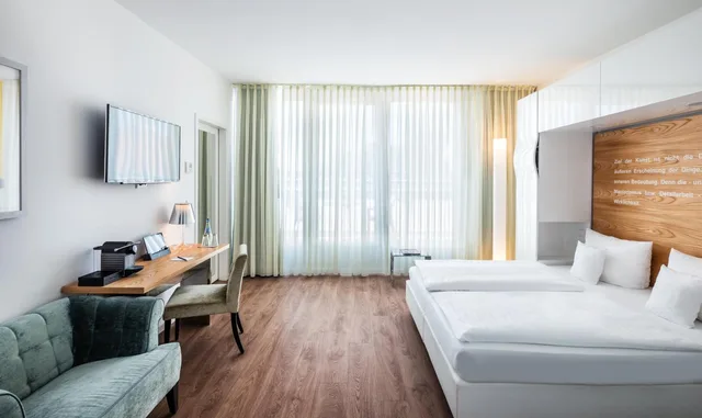 Roof Top, Urban, King Bed, Art Hotel City Leipzig 3/8