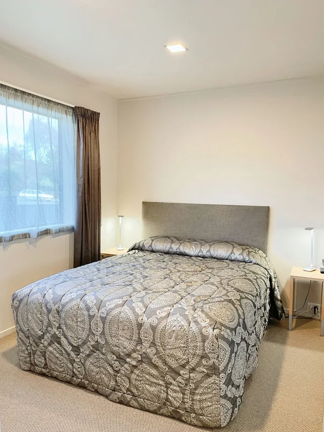 2 Bedrooms, Apartment, Queen and Twin Beds, Sofa, Anchorage Motel 1/8