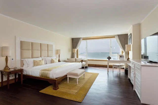 جناح تنفيذي بسرير كينج، Sokha Phnom Penh Hotel 4/7