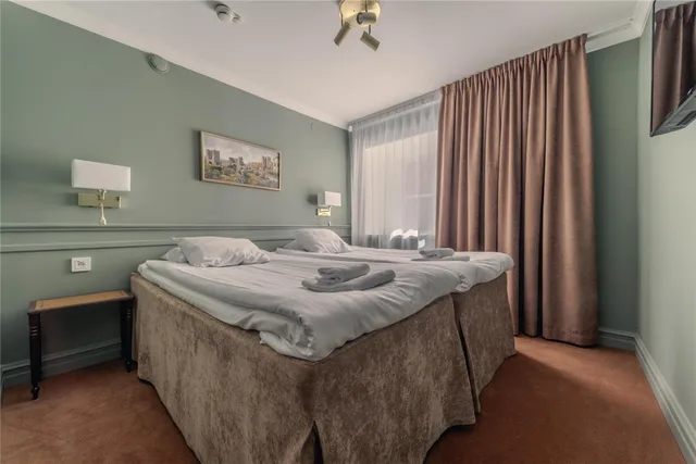 جناح بأربعة أسرّة بإطلالة على البحر بغرفتي نوم، Best Western Strand Hotel 2/3