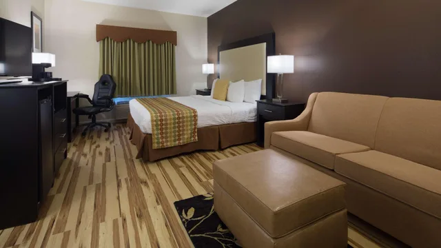 غرفة، Best Western Plus Des Moines West Inn & Suites 3/6