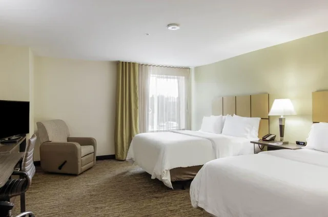 استوديو بسريرين كوين لذوي الإعاقة، Candlewood Suites Brighton 3/5