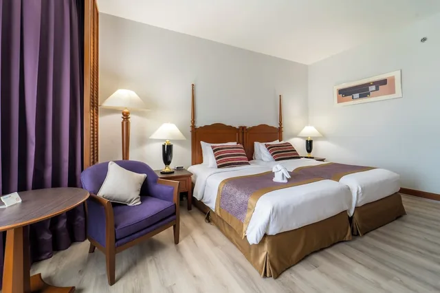 غرفة ديلوكس بسريرين منفصلين، Century Park Hotel 9/10
