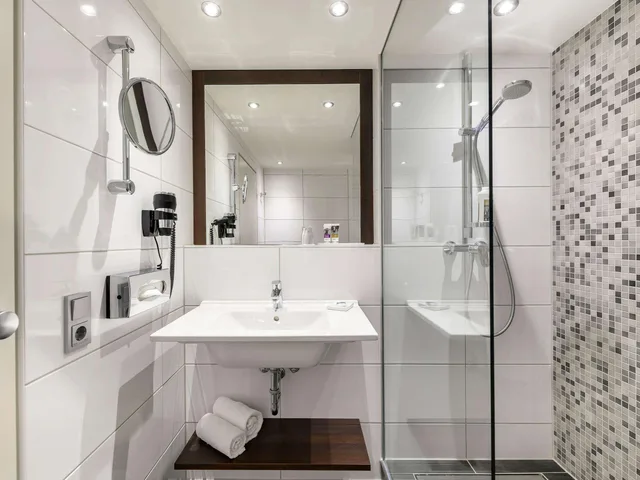 غرفة قياسية مفردة بسرير مزدوج، Mercure Hotel Duisburg City 5/5