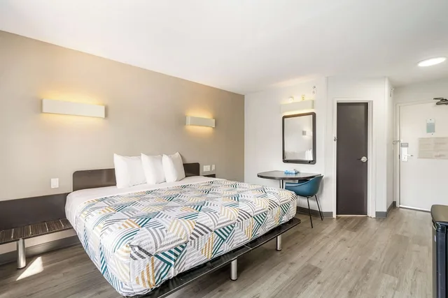 غرفة قياسية بسرير كينج، Motel6 Augusta, GA 8/10