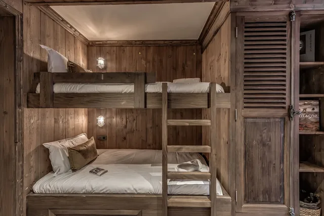 Room, Quintuple, King Bed, 2 Bunk Beds, Sofa, LE VAL D'ISERE 1/4