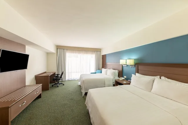 غرفة قياسية بسريرين كوين لذوي الإعاقة، Holiday Inn GUADALAJARA EXPO 1/5
