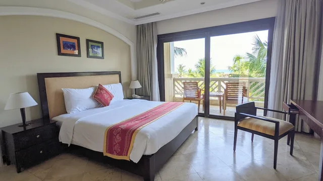 غرفة كومفورت بسرير كوين بإطلالة على الحديقة، Olalani Resort and Condotel 1/3
