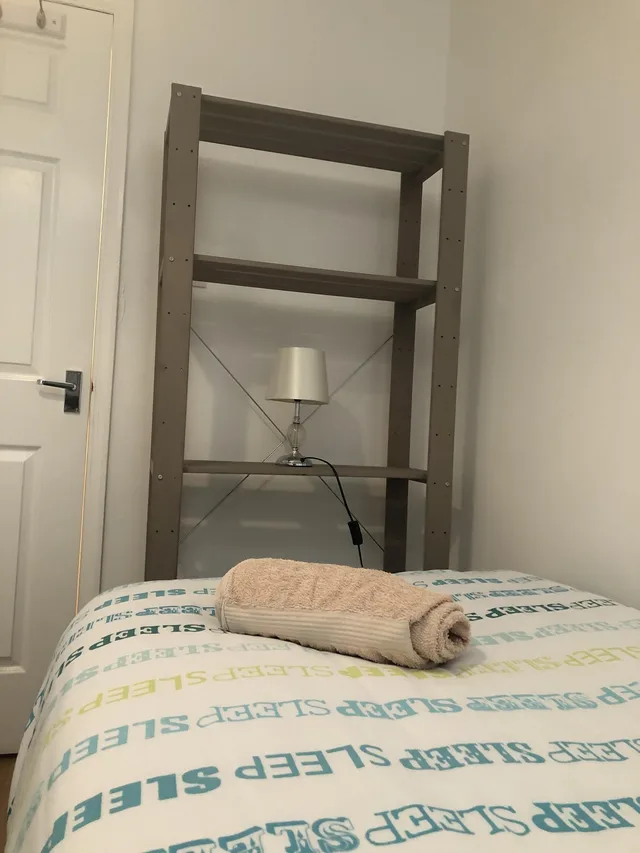 2 Bedrooms, Apartment, Twin Beds, Bunk Bed, Small, Apple House Guest House Heathrow Airport 1/2