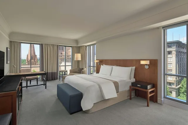 استوديو ديلوكس ركني بسرير كينج بإطلالة على المدينة، Westin Melbourne 1/7