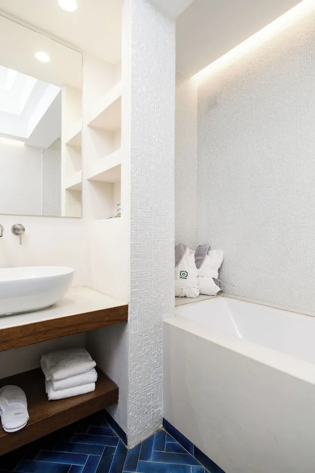 Villa, Apartment, King Bed, 1 Queen and 1 Single Bed, Sofa، Relais Regina Giovanna 10/10