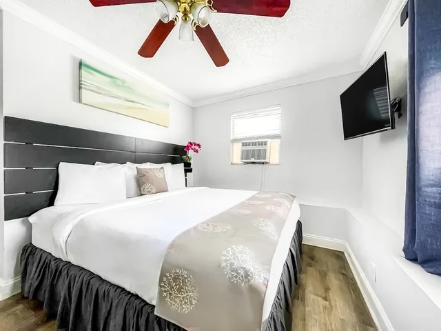 جناح جونيور بسرير كوين مع أريكة، Seagull Hollywood Beach 2/2
