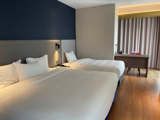 Room, King Bed, Holiday Inn Express Nanjing Jiangbei Yushan 8/9