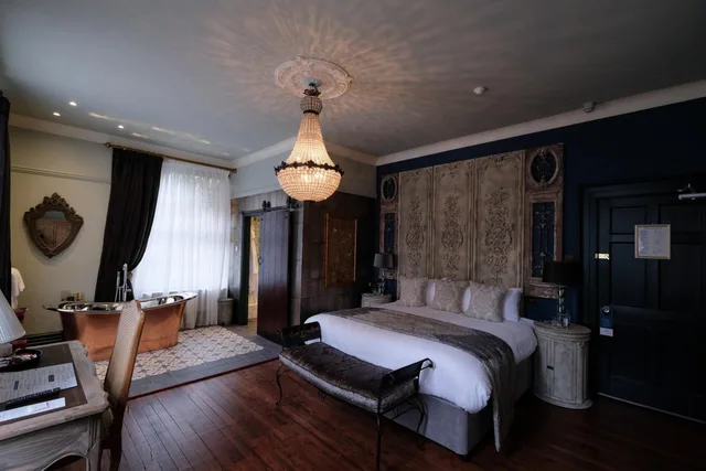 غرفة بريميوم بسرير كينج، Bowburn Hall Hotel 3/6
