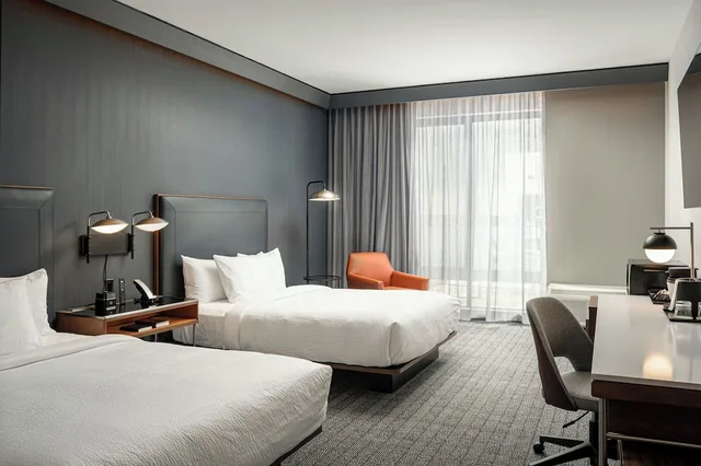 غرفة بسريرين كوين لذوي الإعاقة، Courtyard by Marriott Cleveland TN 1/4