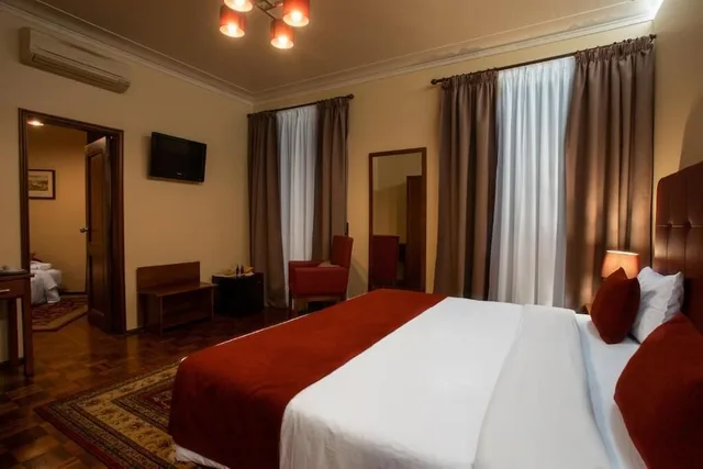 جناح كومفورت بثلاثة أسرّة، Pao de Acucar Hotel 1/1