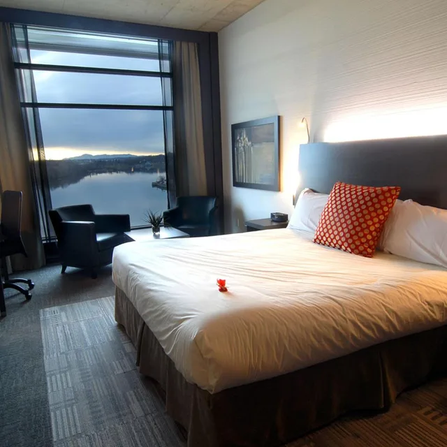 جناح عائلي بسرير كينج، Grand Times Hotel Sherbrooke 2/5