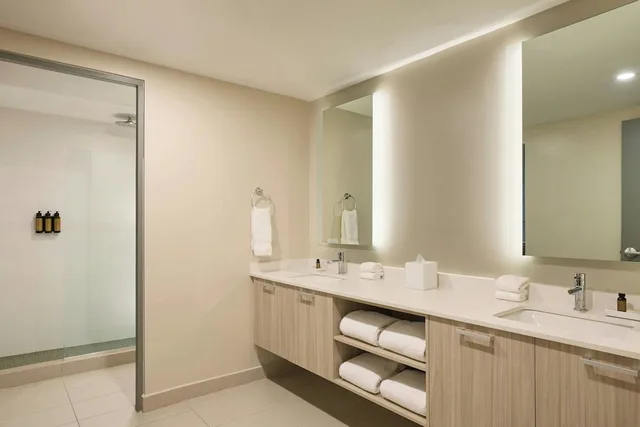 شقة بسرير كينج لذوي الإعاقة، Casa Costera, Isla Verde Beach, Apartments by Marriott Bonvoy 3/3