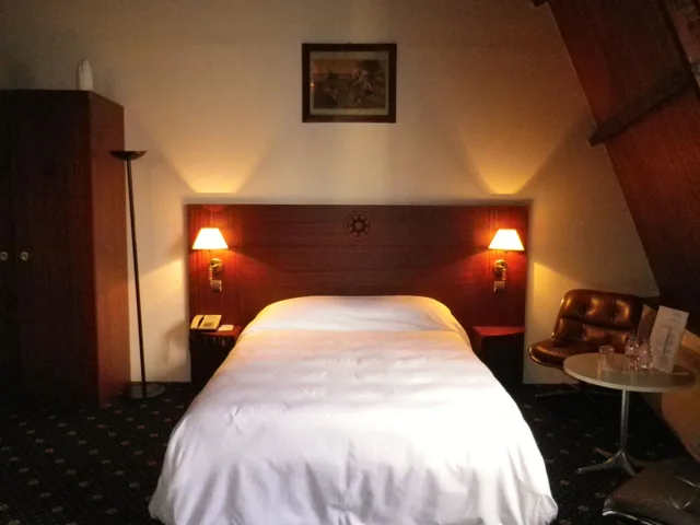 Junior Suite, King Bed, Street View، Hotel Le Yachtman 3/10