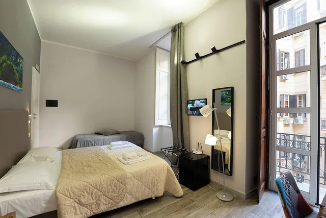 غرفة قياسية رباعية في الملحق، B&B Le 4 Stagioni Dante's Suites 4/8