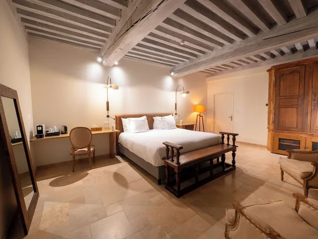 غرفة جونيور بسرير كوين، Hotel Des Remparts 4/5
