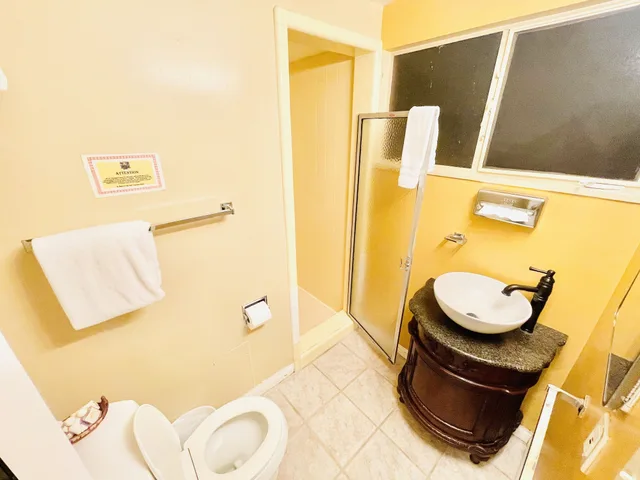 Studio, King Bed, Patio, Kitchenette, A Place In The Sun 7/7