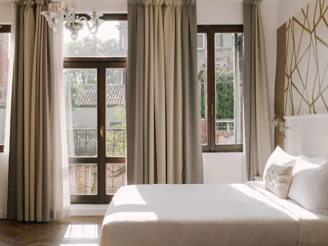 غرفة ثلاثية سوبيريور، iH Hotels Venezia Salute Palace 1/4