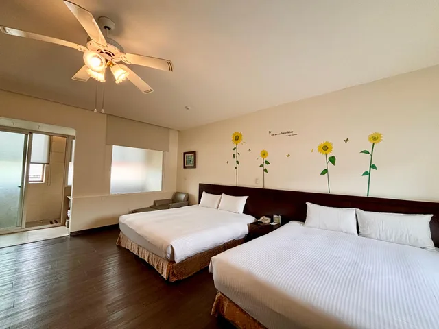 غرفة كلاسيكية رباعية بسريرين مزدوجين، Lido Forestry Spa Resort 1/1