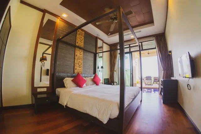 2 Bedrooms, Pool, Villa, King and Twin Beds, Sea View، Borneo Beach Villas 3/8