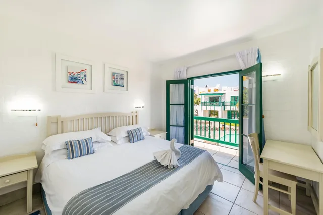 2 Bedrooms, Village, Suite، Club Mykonos 2/2