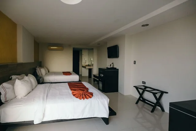 غرفة ديلوكس بسريرين مزدوجين، Hotel El Espanol Paseo de Montejo by Kavia 2/7