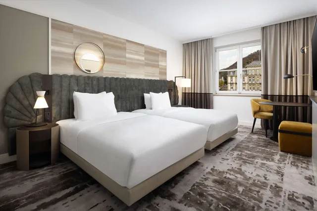 غرفة ديلوكس بسريرين مزدوجين، Hilton Heidelberg 2/4