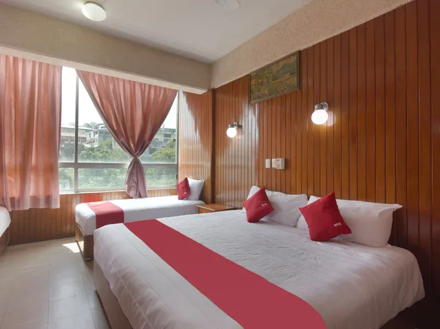 غرفة اقتصادية رباعية بسرير كينج وسريرين منفصلين، OYO Hotel Totonacapan, Papantla 1/10