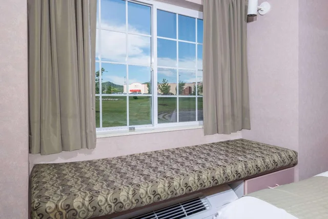 غرفة بسرير كوين لذوي الإعاقة، Microtel Inn By Wyndham Onalaska La Crosse 6/7