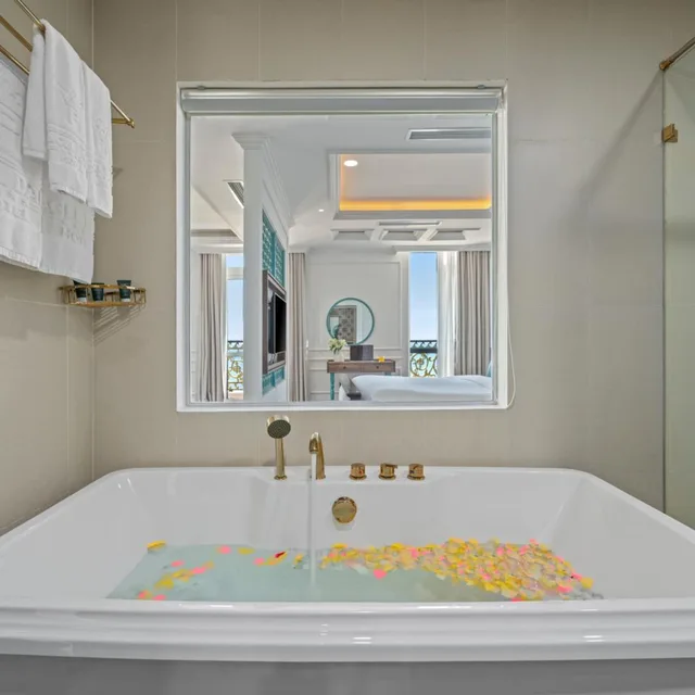 Executive, Suite, Ocean Front, Balcony، PARACEL DANANG HOTEL 4/4
