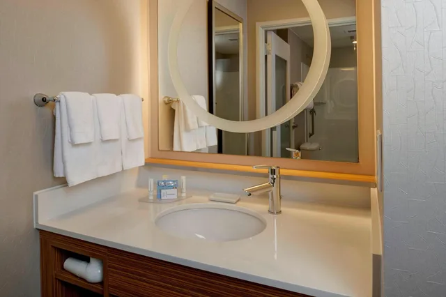 Studio, Accessible, SpringHill Suites St. Louis Brentwood 3/5