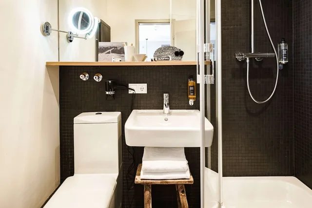 Roof Top, Studio, Queen Bed, Balcony، Bold Hotel Munchen Zentrum 2/2