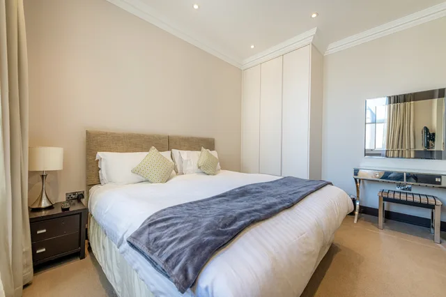 2 Bedrooms, Serviced, Superior, Luxury, Apartment، 130 Queensgate Apartments 3/8