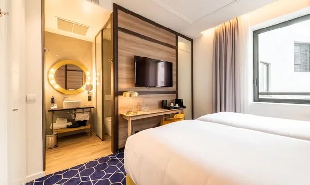 غرفة قياسية بسرير مزدوج، Pestana CR7 Gran Vía 1/9